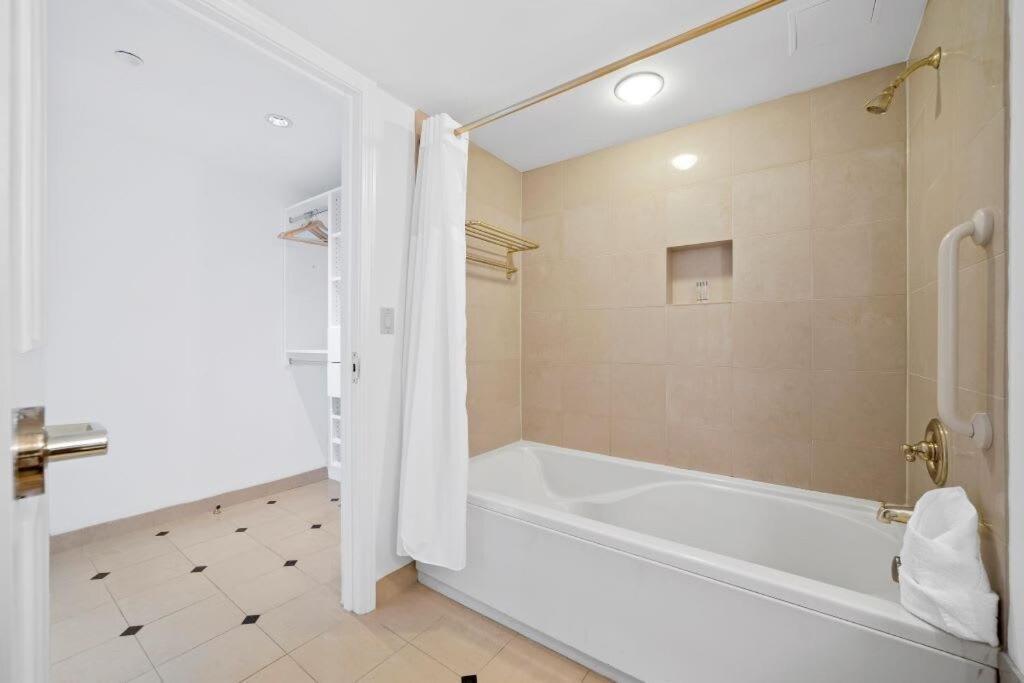 Stylish 2Br 3Ba Cozysuites On The Boardwalk Atlantic City Exterior foto