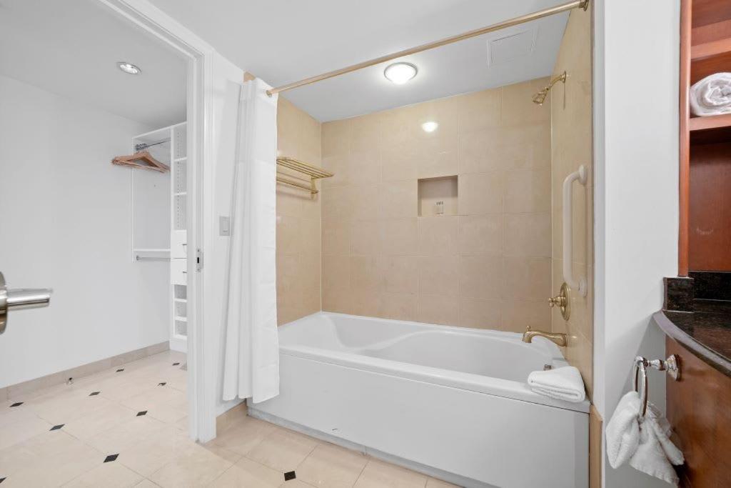Stylish 2Br 3Ba Cozysuites On The Boardwalk Atlantic City Exterior foto