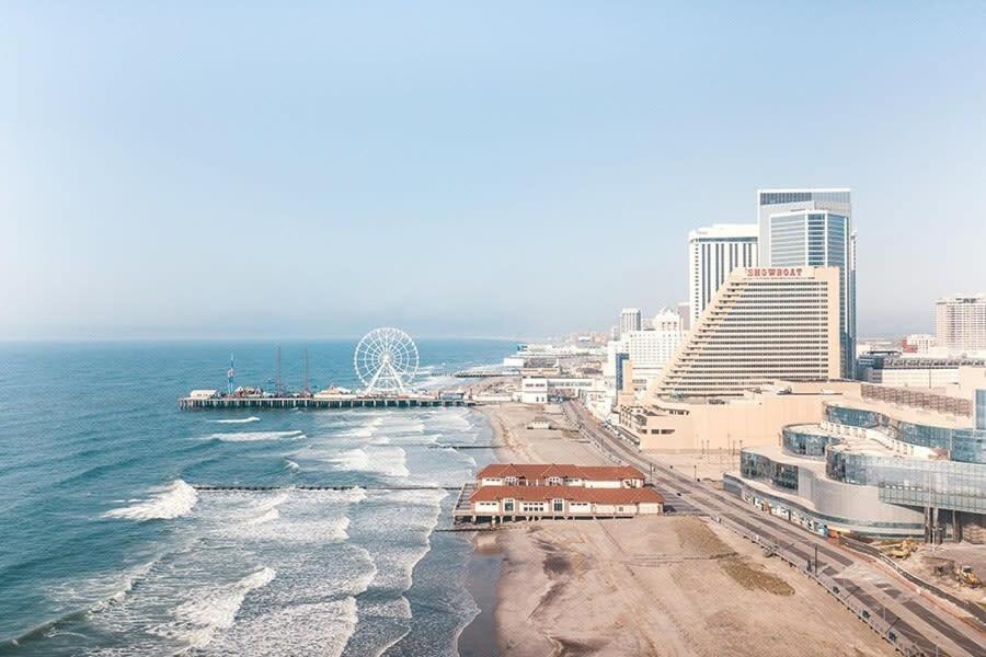 Stylish 2Br 3Ba Cozysuites On The Boardwalk Atlantic City Exterior foto
